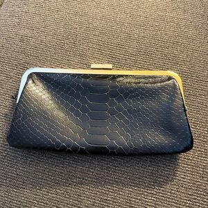 NWT HOBO International Black Snakeskin Embossed Leather Frame Wallet Clutch New